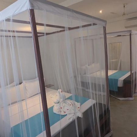 Отель Hiriketiya Hideaway Диквелла Экстерьер фото